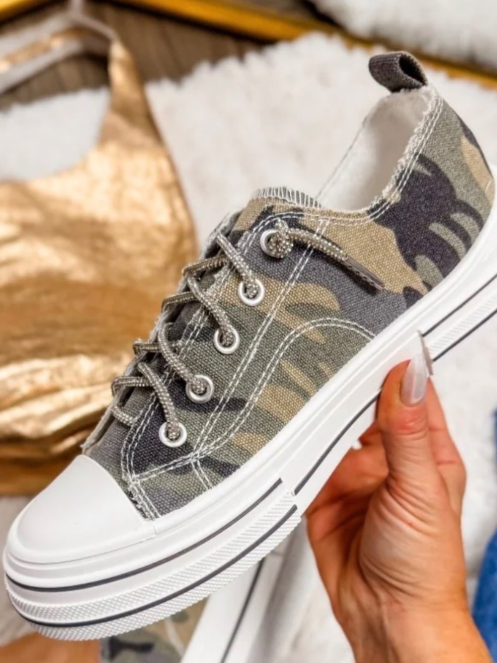 Very G Khaki Camo Sneaker Size 7 1/2